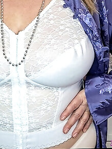 Erotic mamas are taking off their dress for a photoshoot